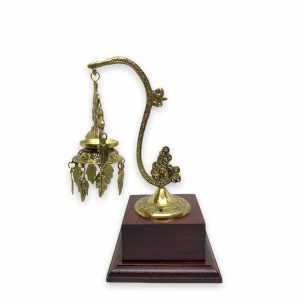 Hanging Panas Gift Stand Token of Love